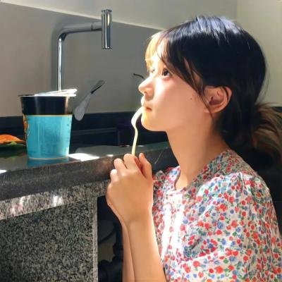 朕就说个英语，你们咋都下跪了